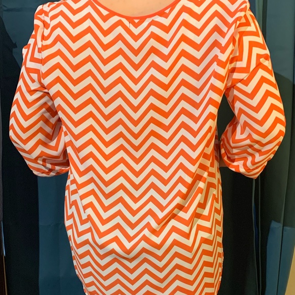 Kiara Orange White Chevron top - Picture 2 of 2